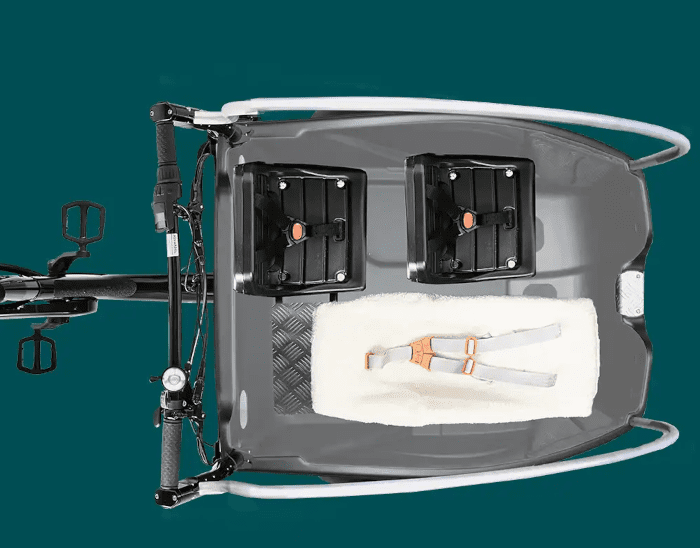 Babyschaal & 2 kinderstoelen