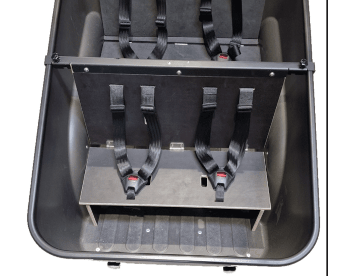 Twee bankjes (4 kinderen)